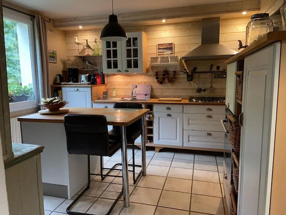 Saint Armel : Maison Arboree Pres Du Golfe Holiday home Saint-Armel